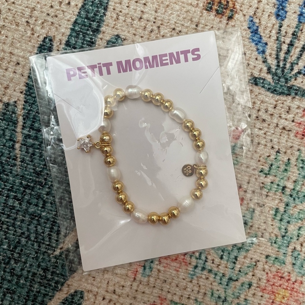 NWT Revolve Petit Moments Gold Pearl Star Charm Bracelet